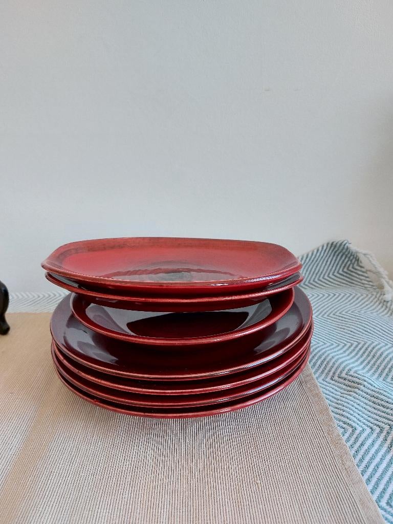 Vintage rood Borden 24cm  France 1970, Ophalen