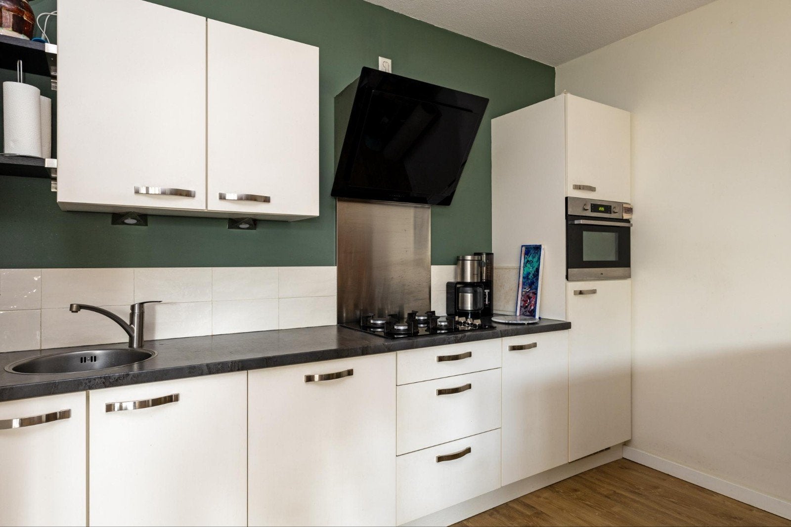 Moderne witte keuken 326cm met koelkast en combi-magnetron, Ophalen, Gebruikt, Wit, Enkelwandige keuken