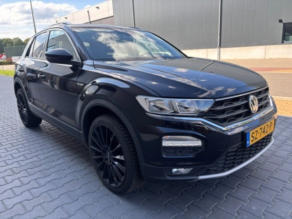 Volkswagen T-ROC 1.5 TSI STYLE, Auto's, Volkswagen, Automaat, Euro 6, 4 cilinders, 150 pk