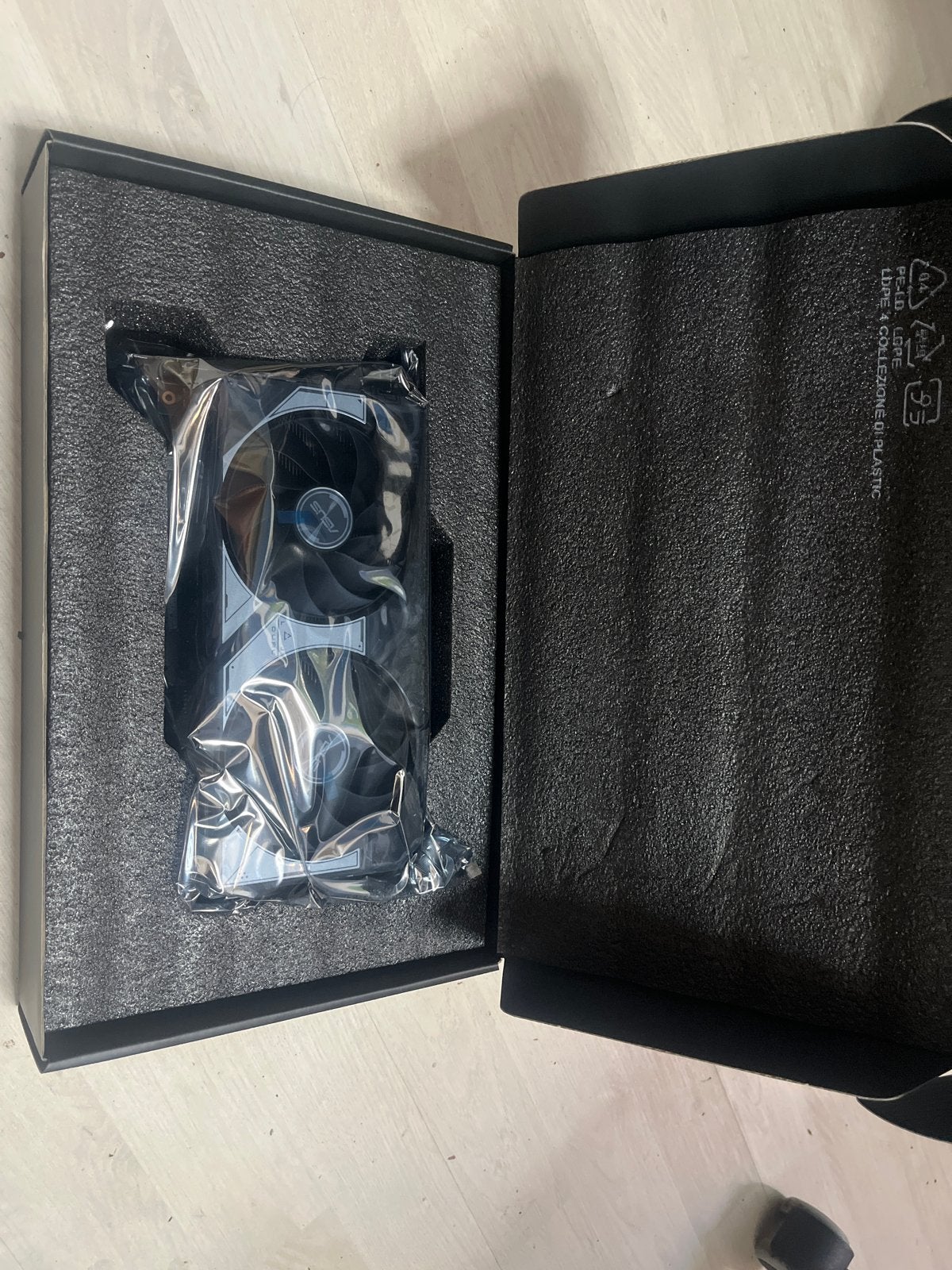 Foto 7 van ASUS Dual GeForce RTX 5060 Ti 8GB GDDR7 Videokaart