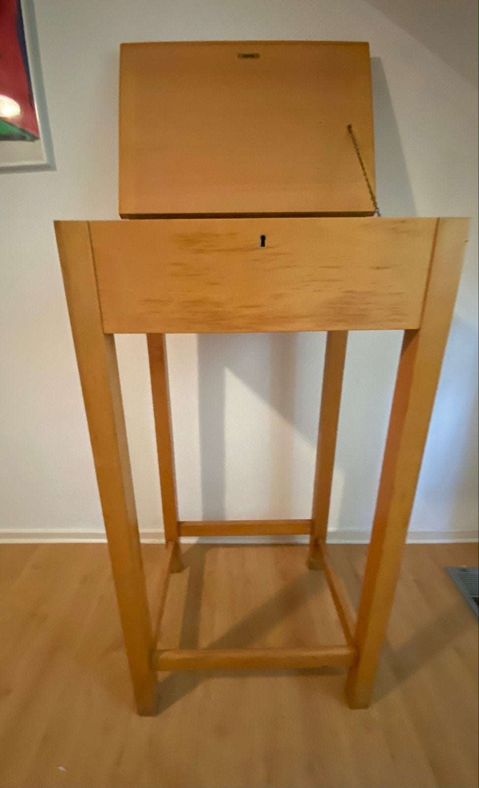 Antieke Houten Lessenaar - Compact en Functioneel, Ophalen