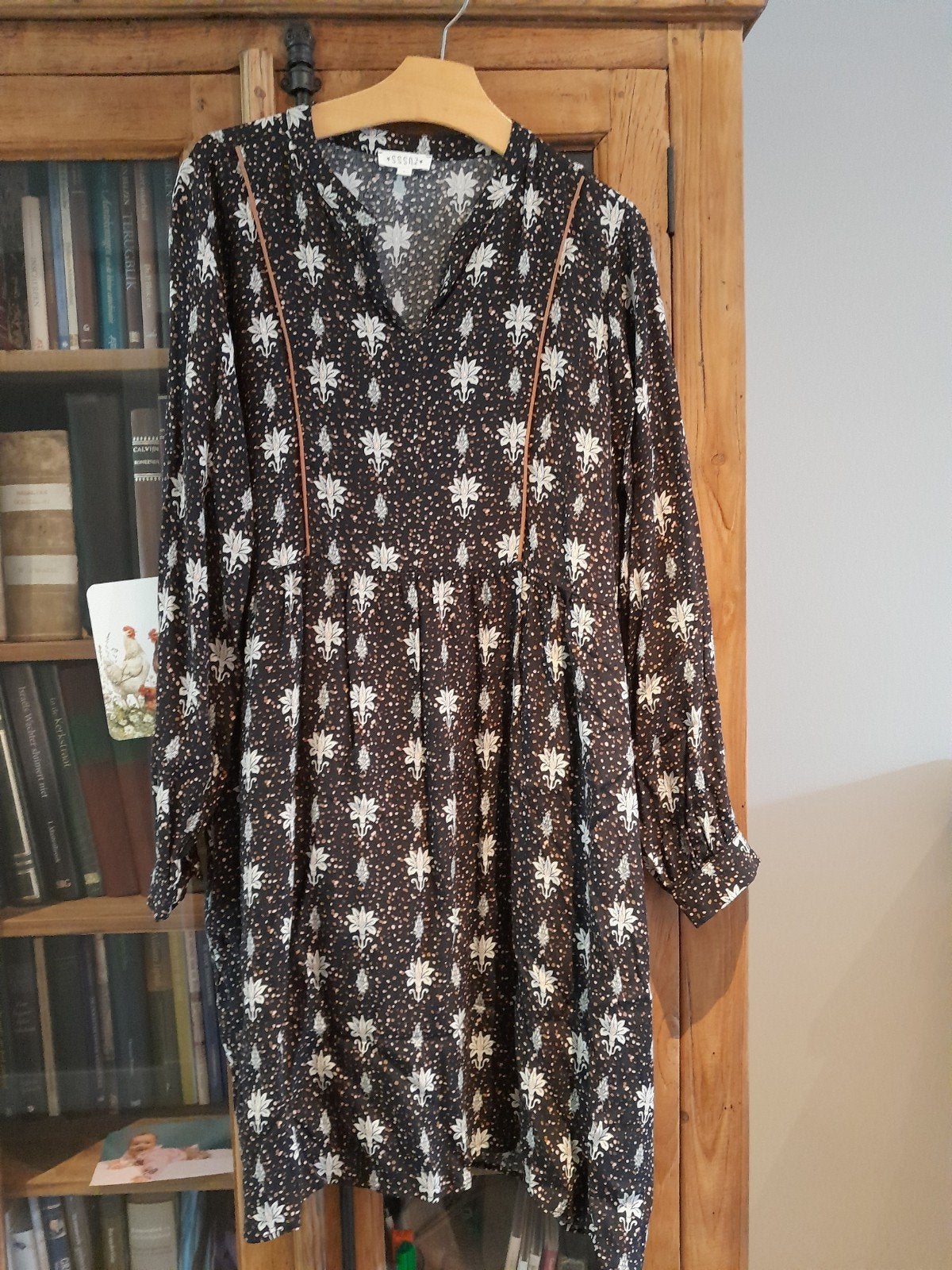 Zusss jurk maat L voor en najaar, Zwart, Maat 42/44 (L), Ophalen of Verzenden, Zo goed als nieuw