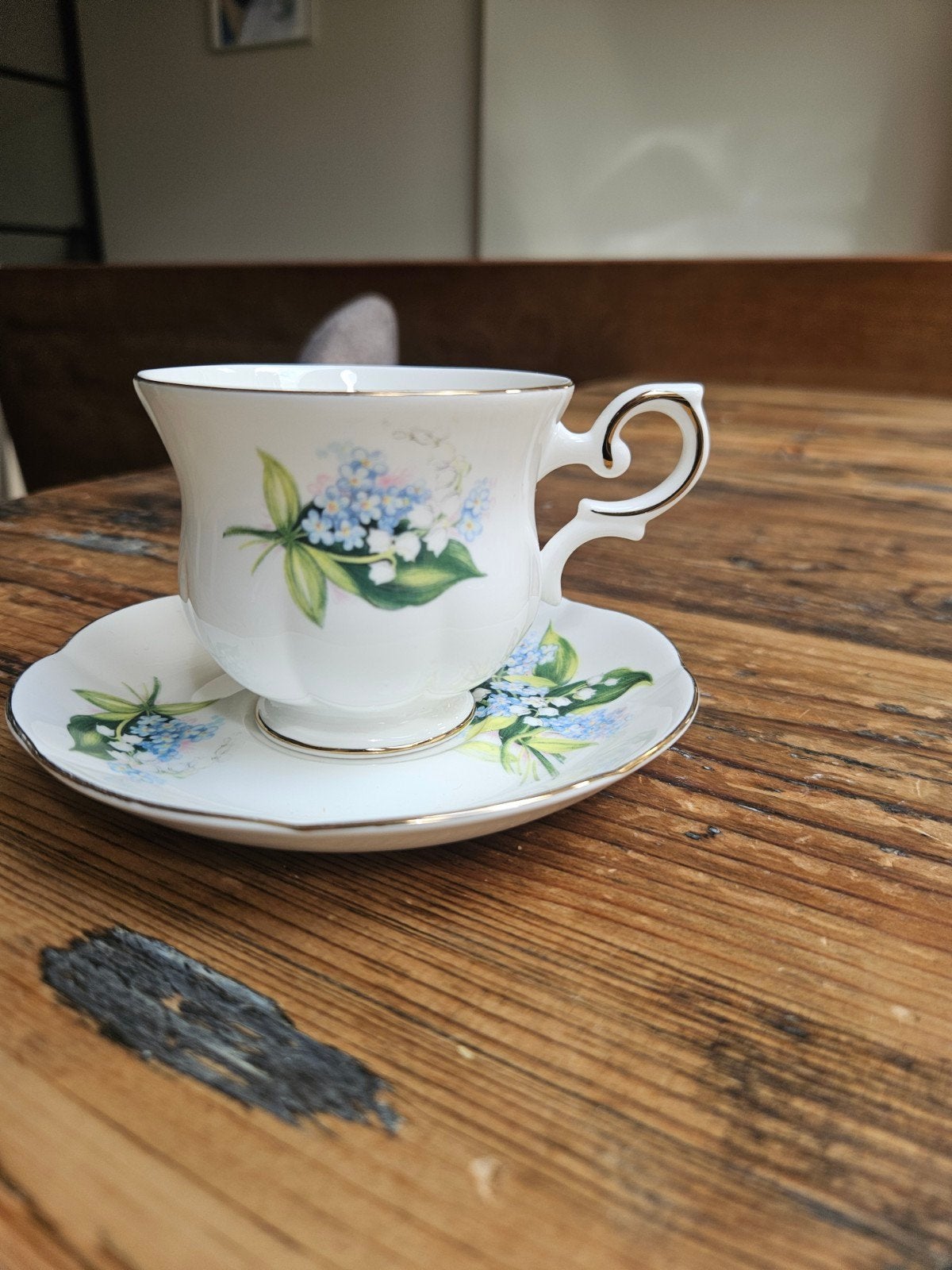 Een prachtige vintage kop en schotel van het Engels, Antiek en Kunst, Ophalen of Verzenden