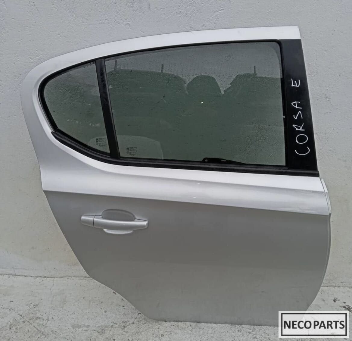 OPEL CORSA E PORTIER DEUR LINKS EN RECHTS ALLES LEVERBAAR !!, Gebruikt, -, -, Opel