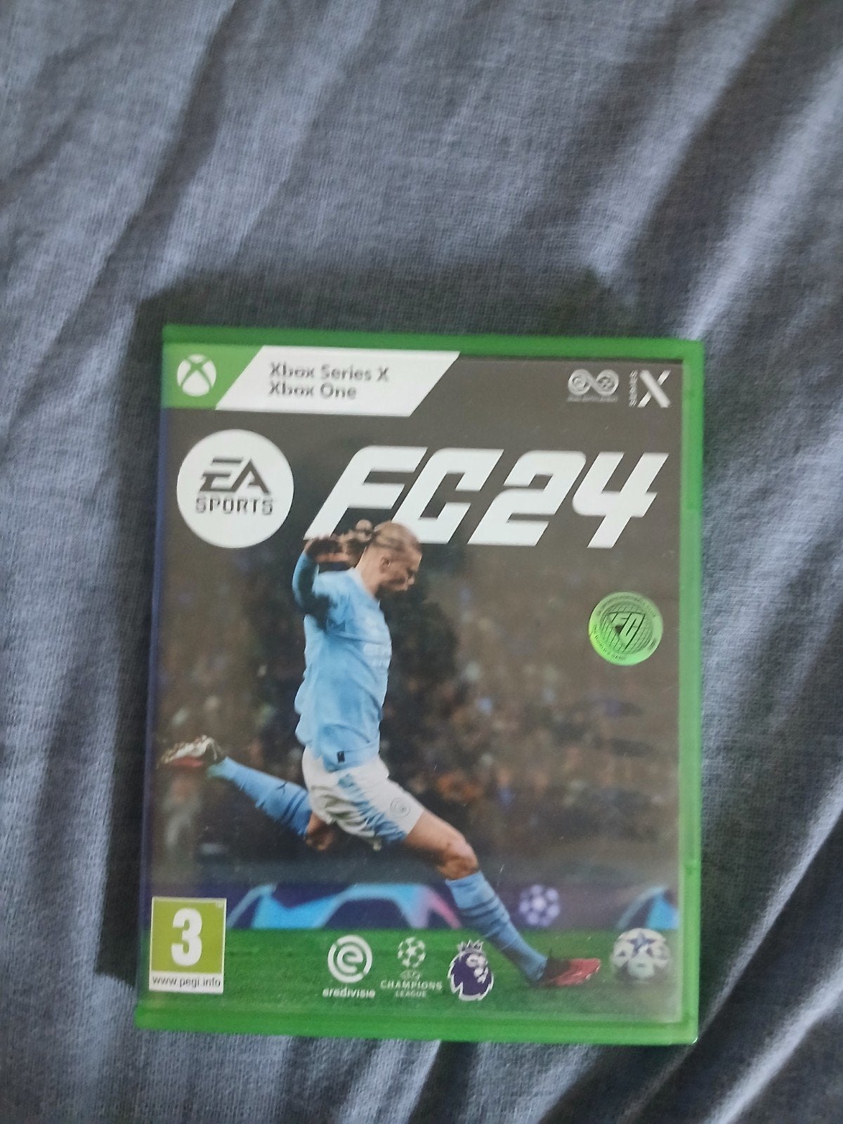 EA Sports FC 24 - Xbox Series X | Xbox One, Ophalen of Verzenden, Zo goed als nieuw