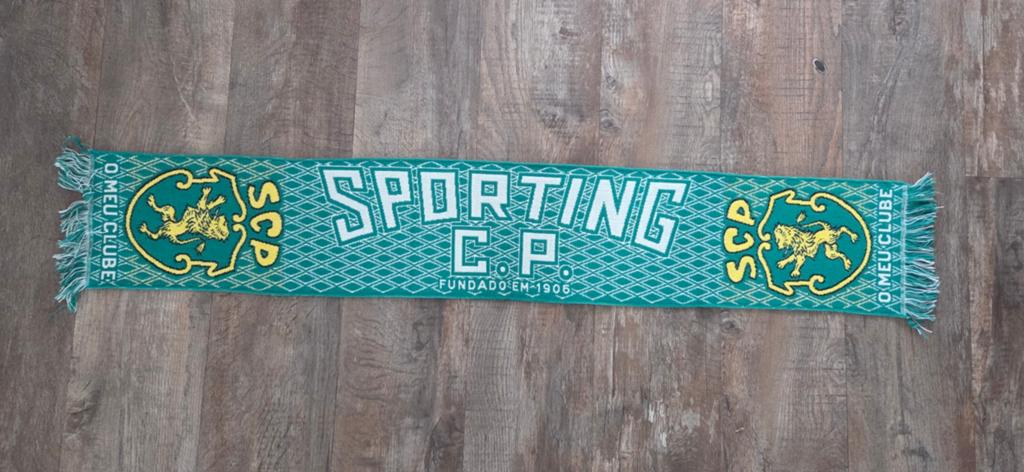 Sjaal Sporting Portugal, Ophalen of Verzenden, Zo goed als nieuw, Buitenlandse clubs, Vaantje of Sjaal