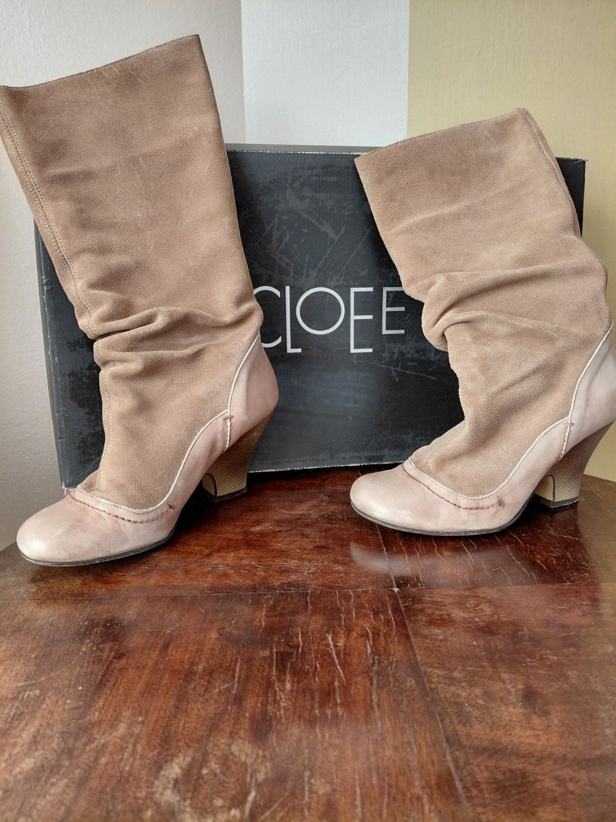 Cloee suède laarzen - Zo goed als nieuw, Hoge laarzen, Beige, Ophalen of Verzenden, Zo goed als nieuw