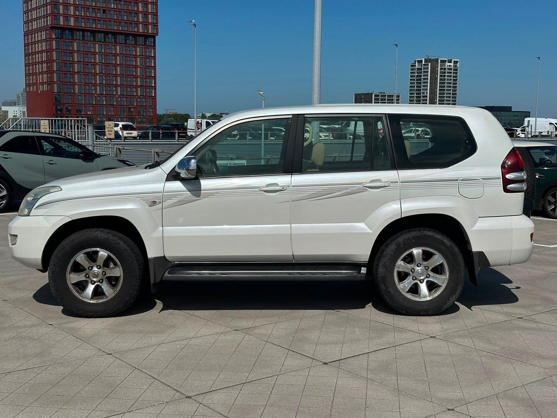 Toyota Land Cruiser 4.0 V6 VVT-i Executive Automaat 1e Eig 7, Automaat, Gebruikt, Beige, 7 stoelen