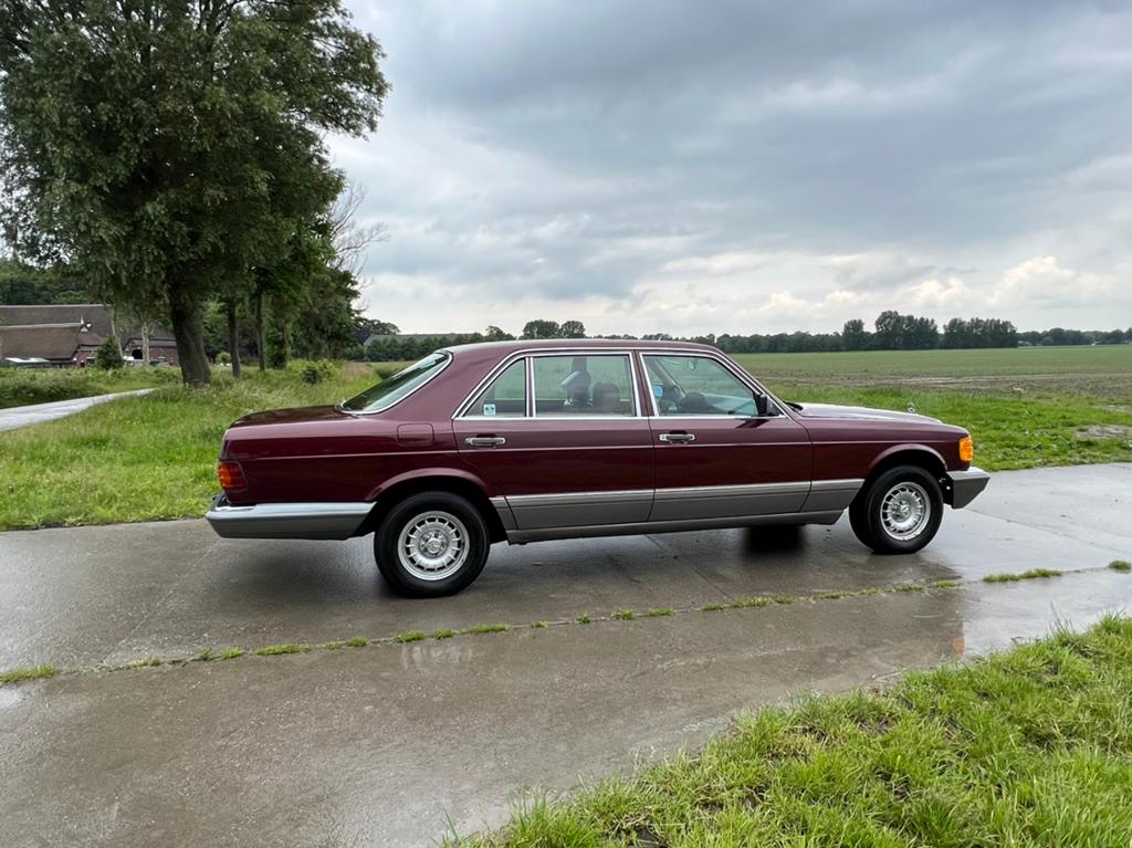 Mercedes-Benz Mercedes  300 SDL, Auto's, Automaat, 1730 kg, Achterwielaandrijving, Beige