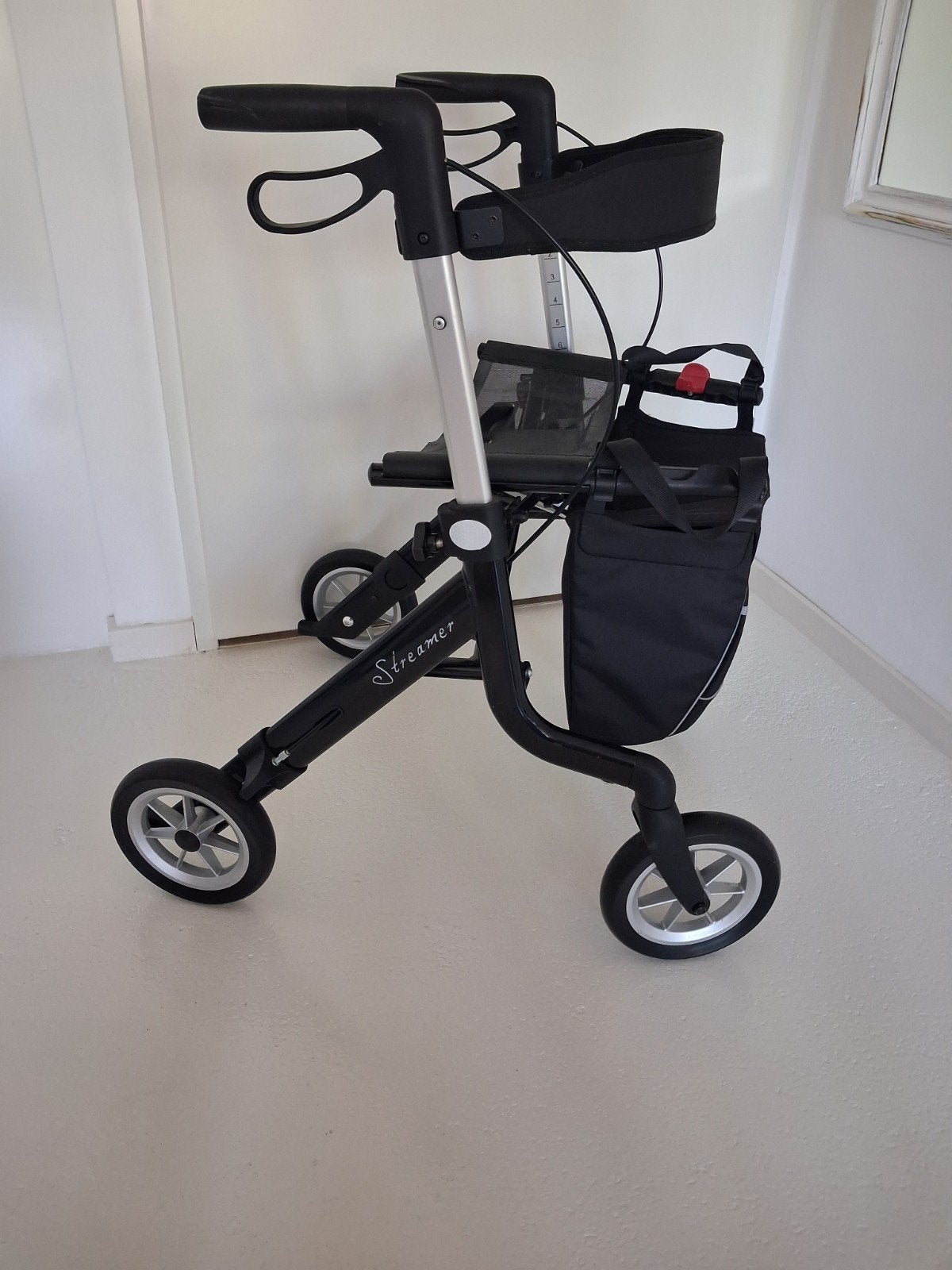 STREAMER lichtgewicht rollator, Ophalen, Lichtgewicht, Zo goed als nieuw