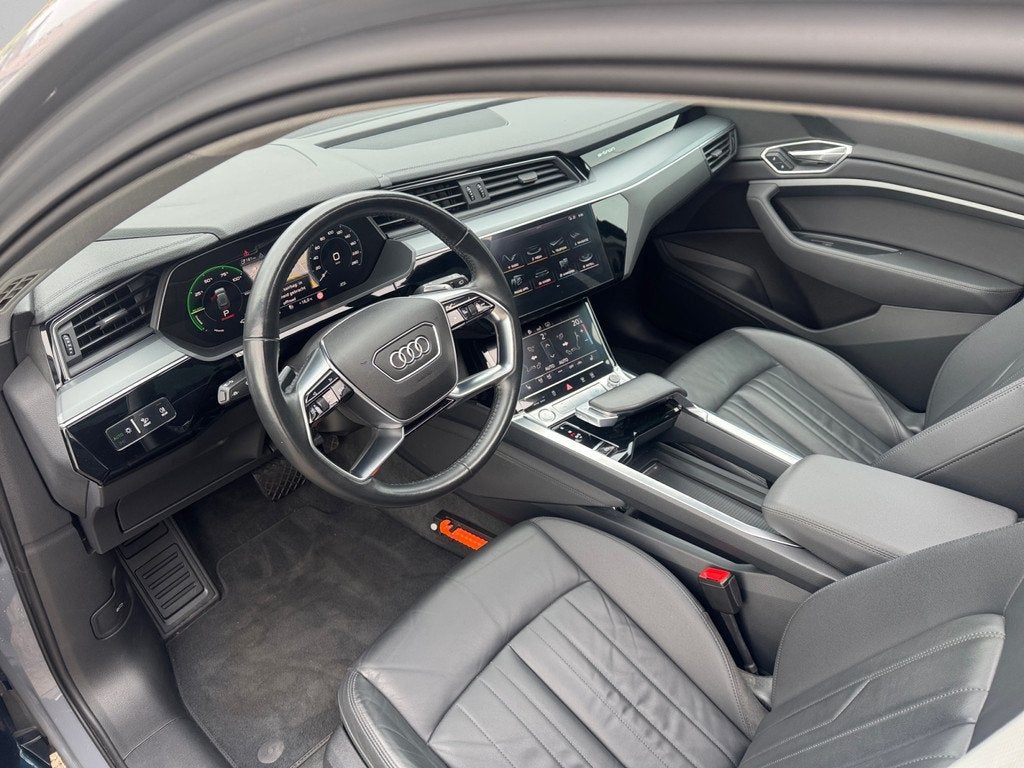 Audi e-tron e-tron Quattro S edition plus 71 kWh- SOH 92%, N, Auto's, Audi, Automaat, 124 €/maand, Met garantie (alle), Vierwielaandrijving