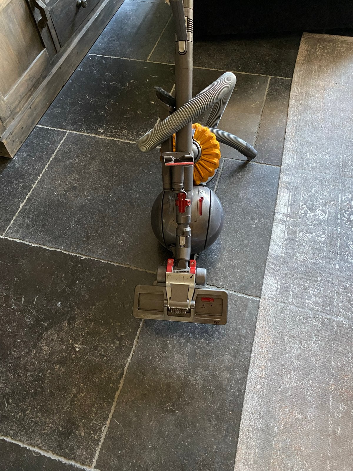 Dyson Ball stofzuiger - Krachtig en wendbaar, Ophalen, Gebruikt, Dyson, Reservoir