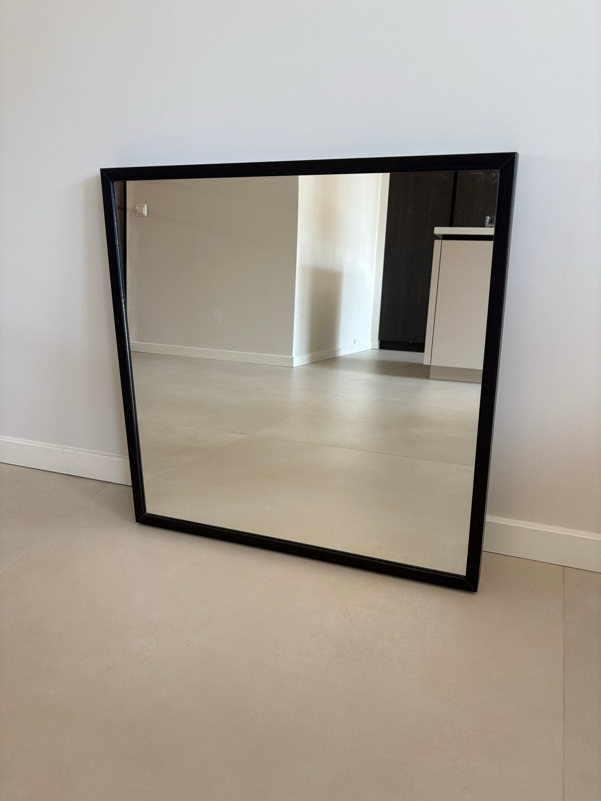 Mooie houten spiegel 70x70 cm - Modern en Strak, Ophalen, Gebruikt, Vierkant, Minder dan 100 cm