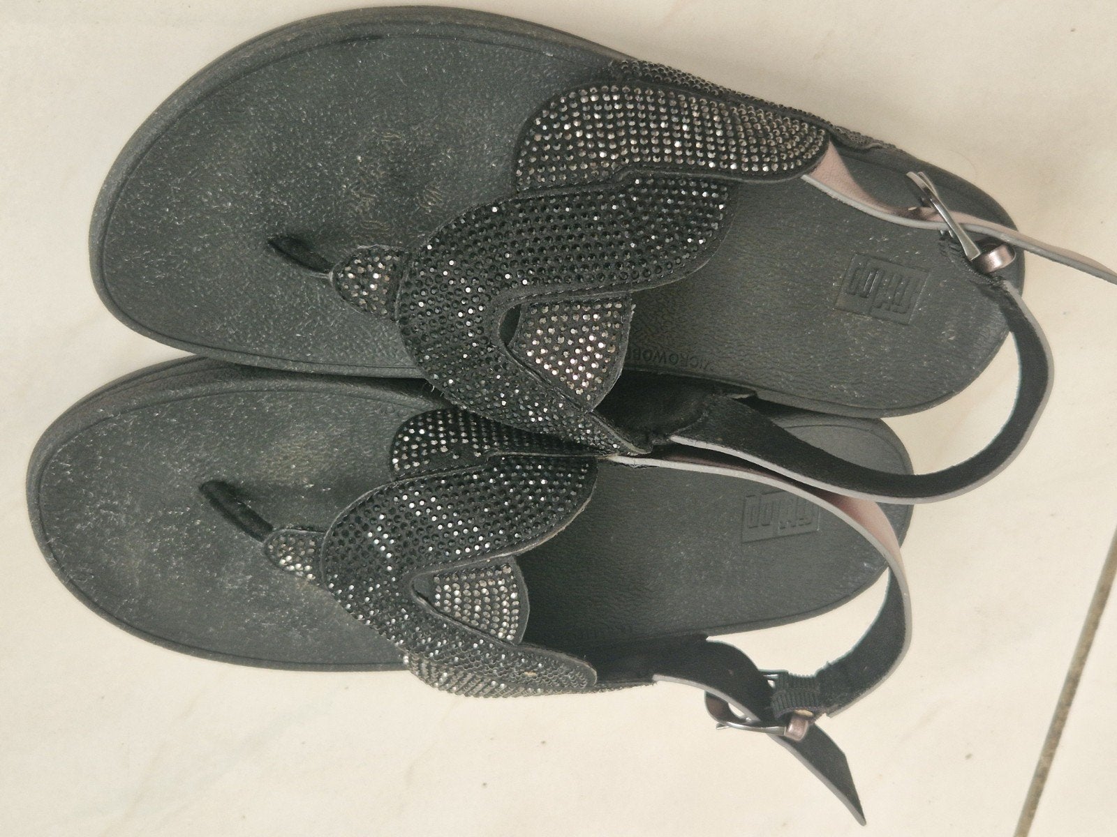 FitFlop sandalen met strass steentjes, maat 37, Zwart, Zo goed als nieuw, Fitflop, Sandalen of Muiltjes