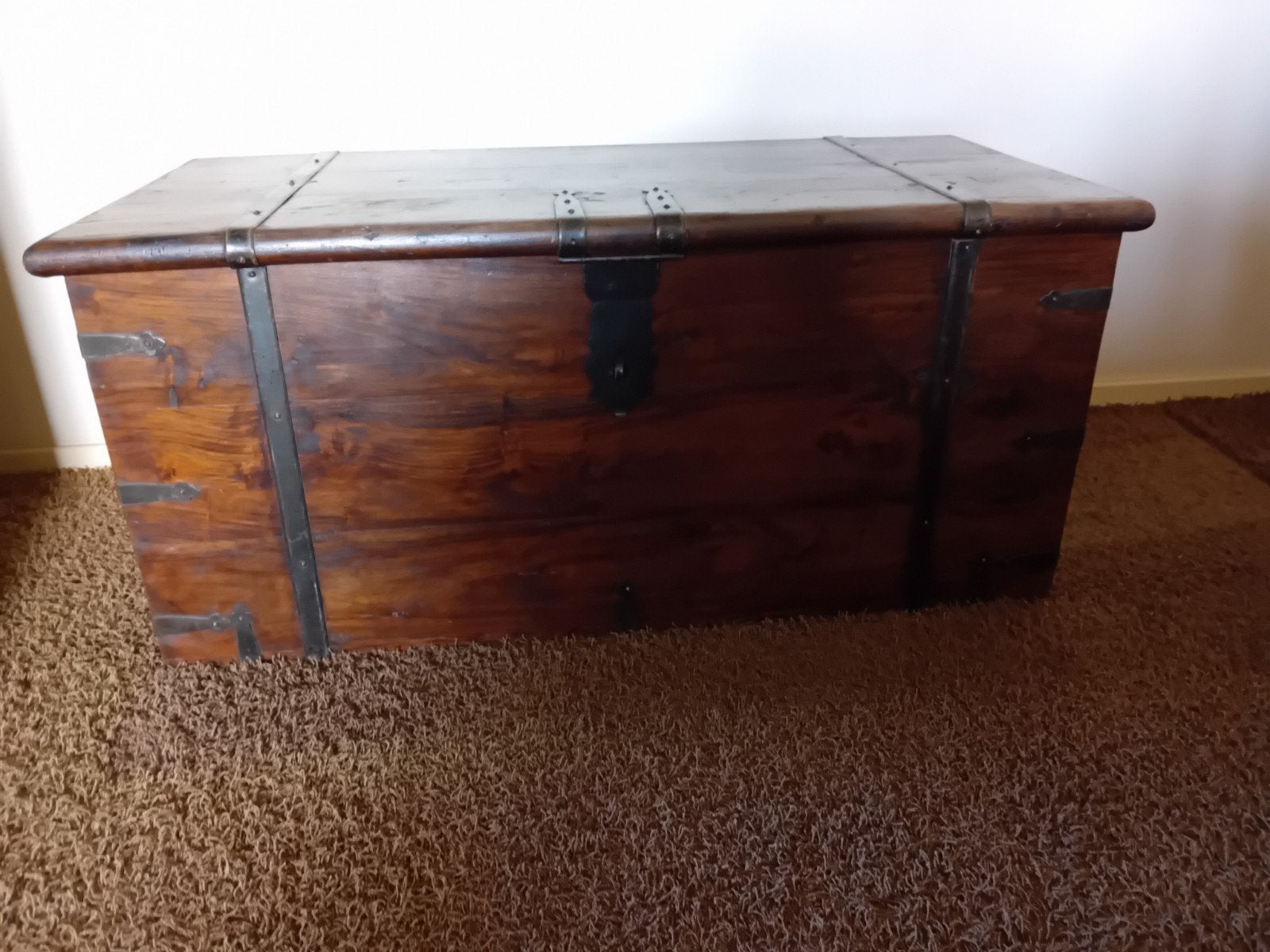 Mooie houten kist met veel opbergruimte - ook salontafel, Huis en Inrichting, 50 tot 100 cm, Zo goed als nieuw, 75 tot 100 cm