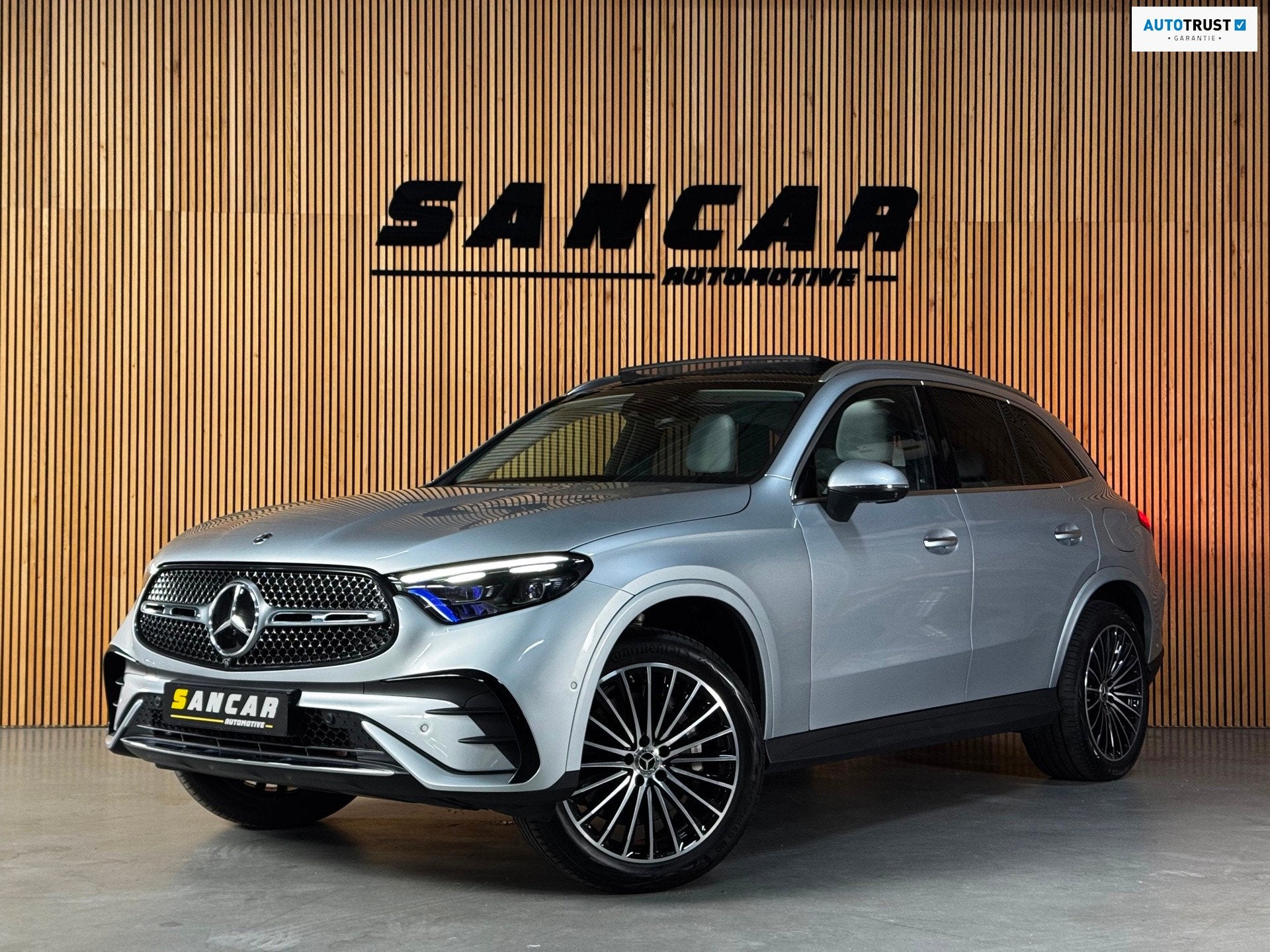 Mercedes-Benz GLC-klasse 400e 4MATIC AMG Line PANO|BURMESTER, Automaat, Automatische klimaatregeling, Gebruikt, 22 min