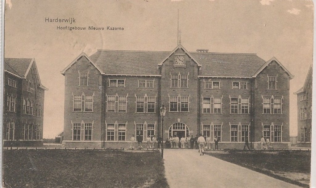 Harderwijk  /  militair, Verzenden, Voor 1920, Gelopen, Gelderland