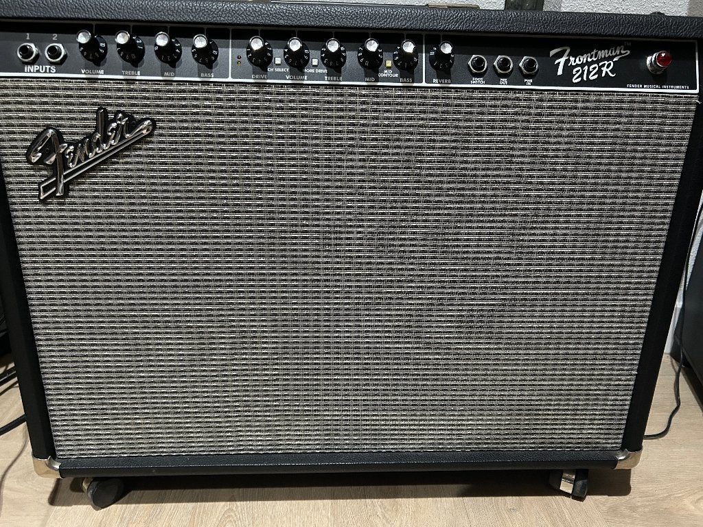 Fender Frontman 212R gitaarversterker 100 watt, Muziek en Instrumenten, Ophalen of Verzenden, Zo goed als nieuw, Gitaar, 100 watt of meer