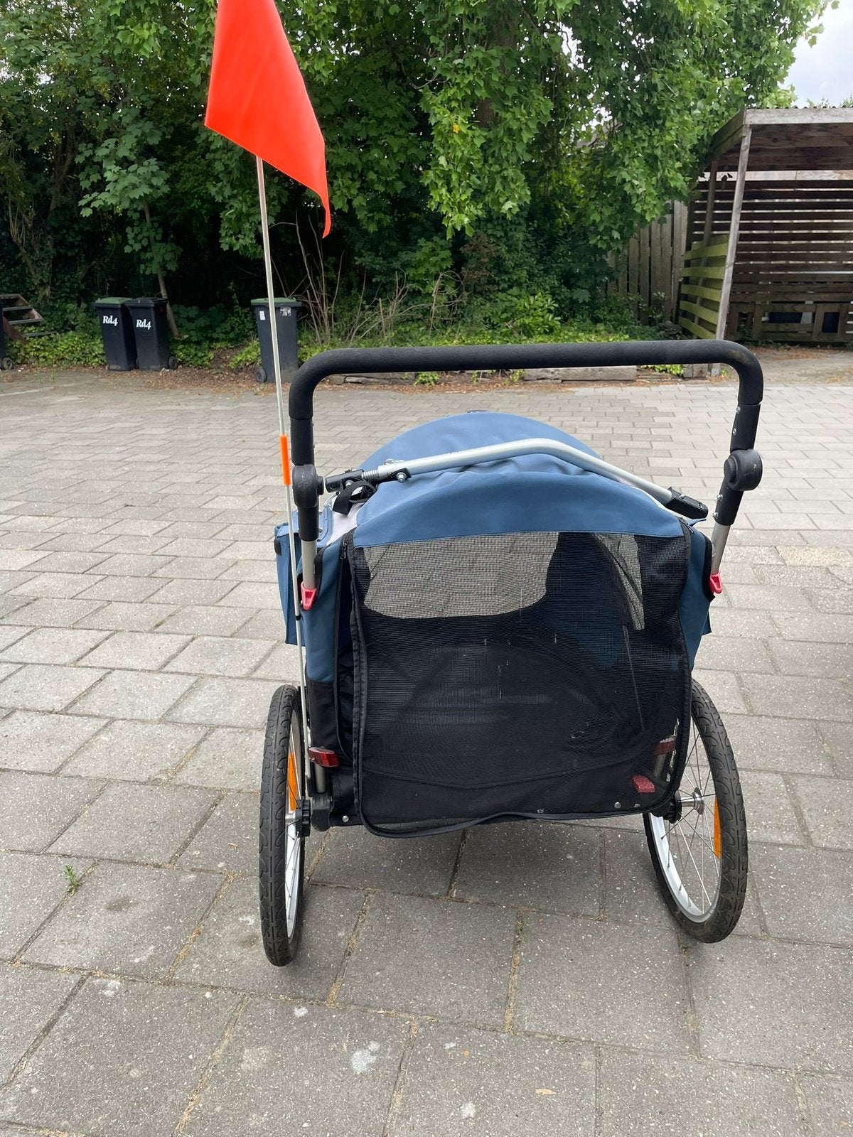 Fiets-/wandelkar voor hond (en), Ophalen, Gebruikt, 1 kind, Opvouwbaar
