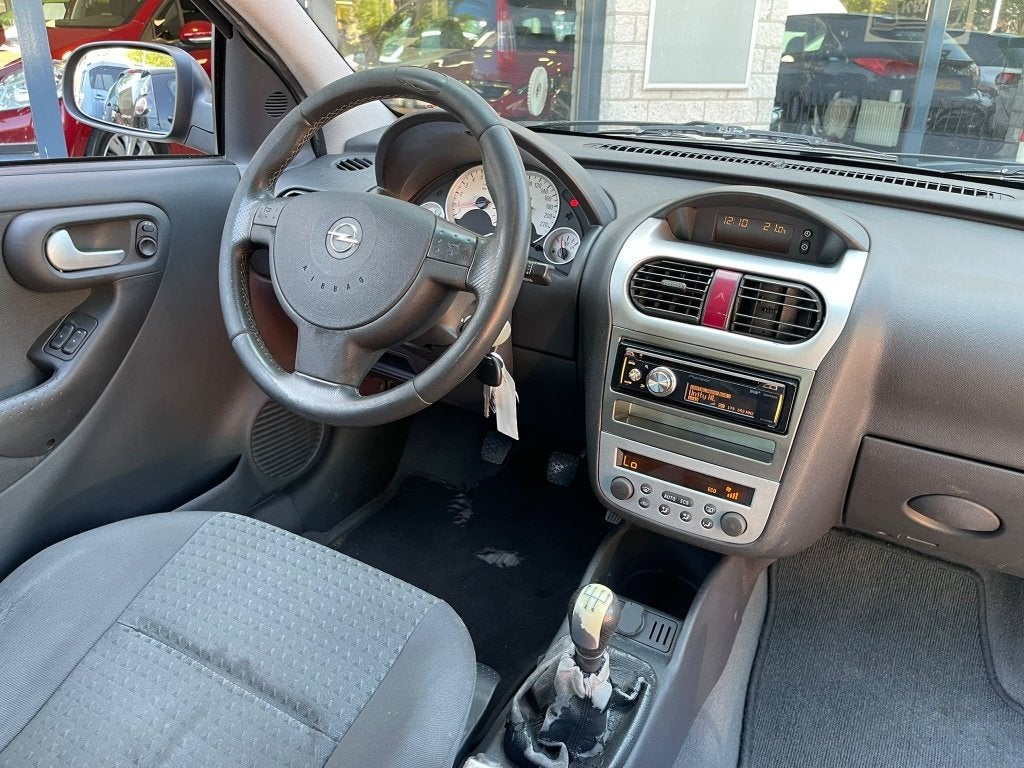 Opel Corsa 1.4-16V Sport | Airco | Nieuwe APK | Distributie, Auto's, Voorwielaandrijving, 450 kg, Gebruikt, 31 €/maand