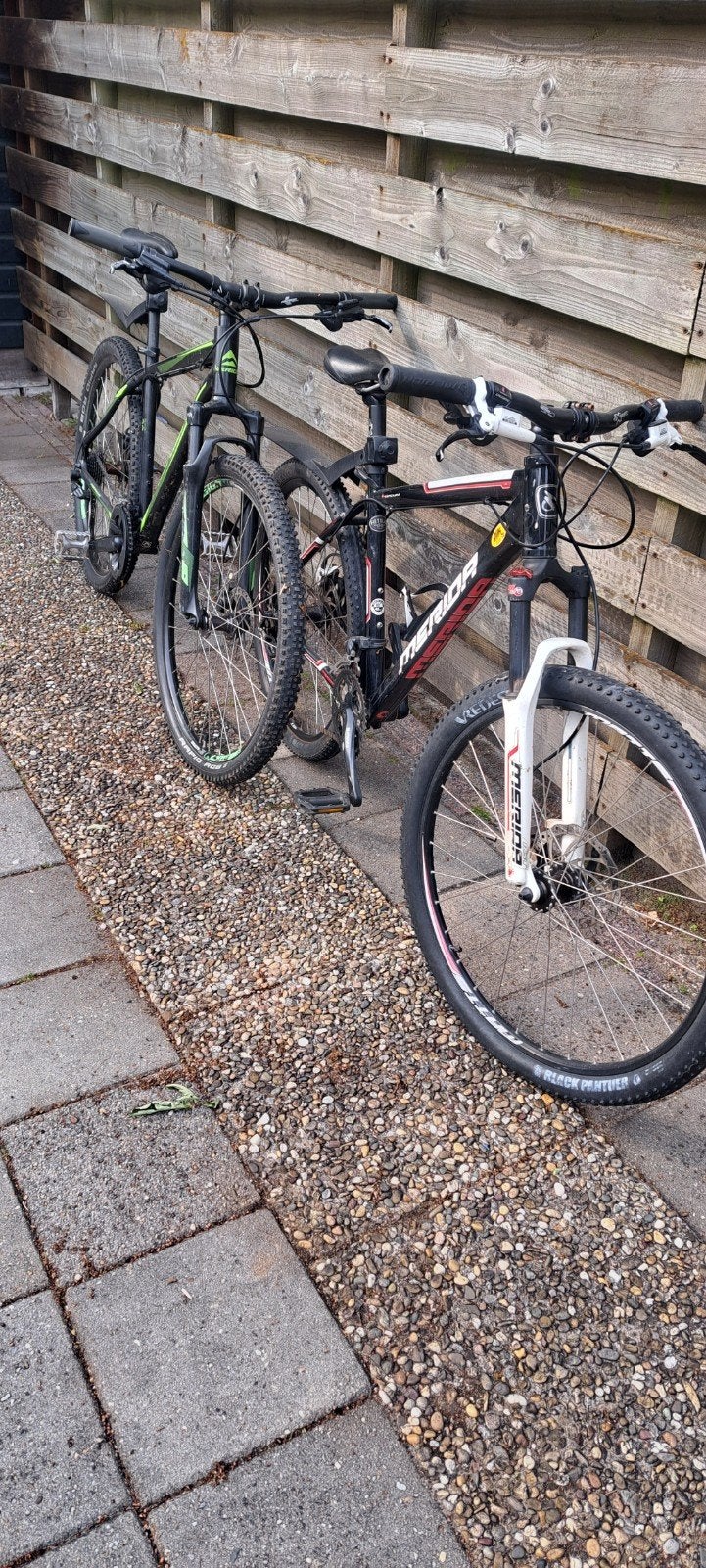 Merida Mountainbikes (2 stuks) - Zwart/Groen & Zwart/Rood, Gebruikt, Fully, Ophalen of Verzenden, Schijfrem