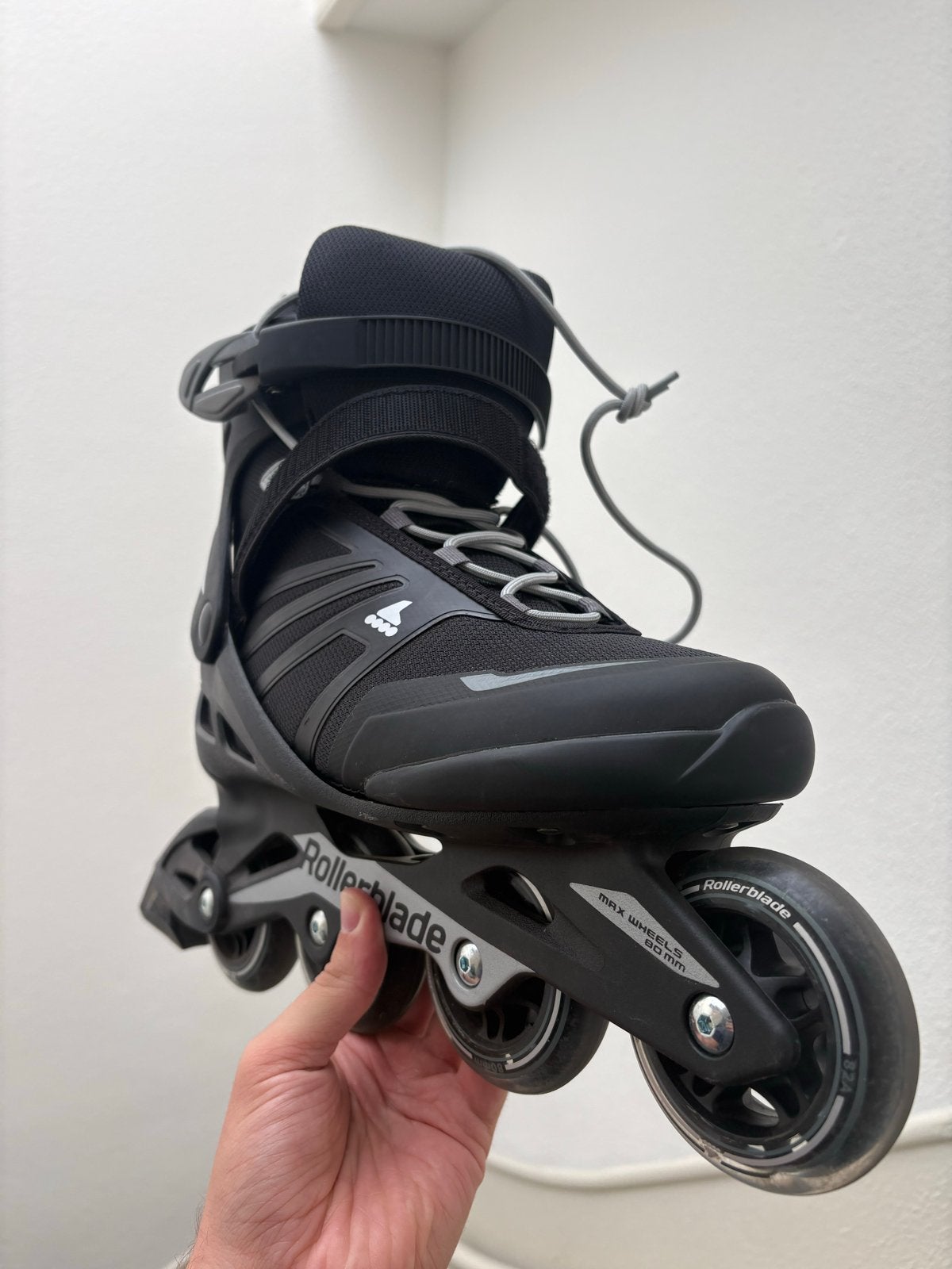 Rollerblade inline skates met bescherming en tas - Maat 42, Ophalen, Zo goed als nieuw, Heren