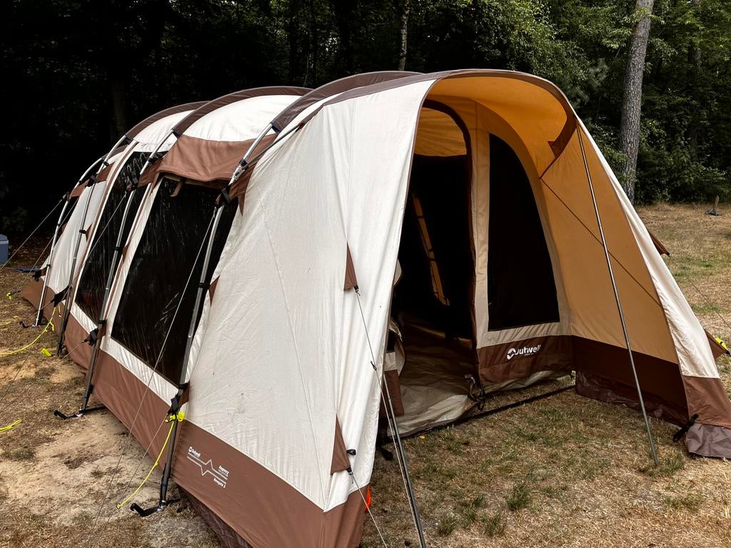 Outwell 5 persoonstent- super leuk en goed 1200 eur nieuw !, Caravans en Kamperen, Ophalen of Verzenden, Zo goed als nieuw