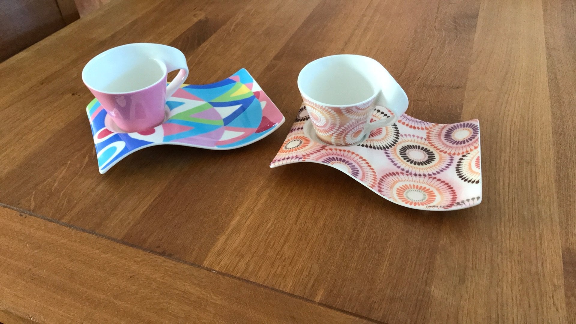 Villeroy en Boch, Newwave, twee koffie kop en schotels, Ophalen, Zo goed als nieuw, Overige stijlen, Kop(pen) en/of Schotel(s)