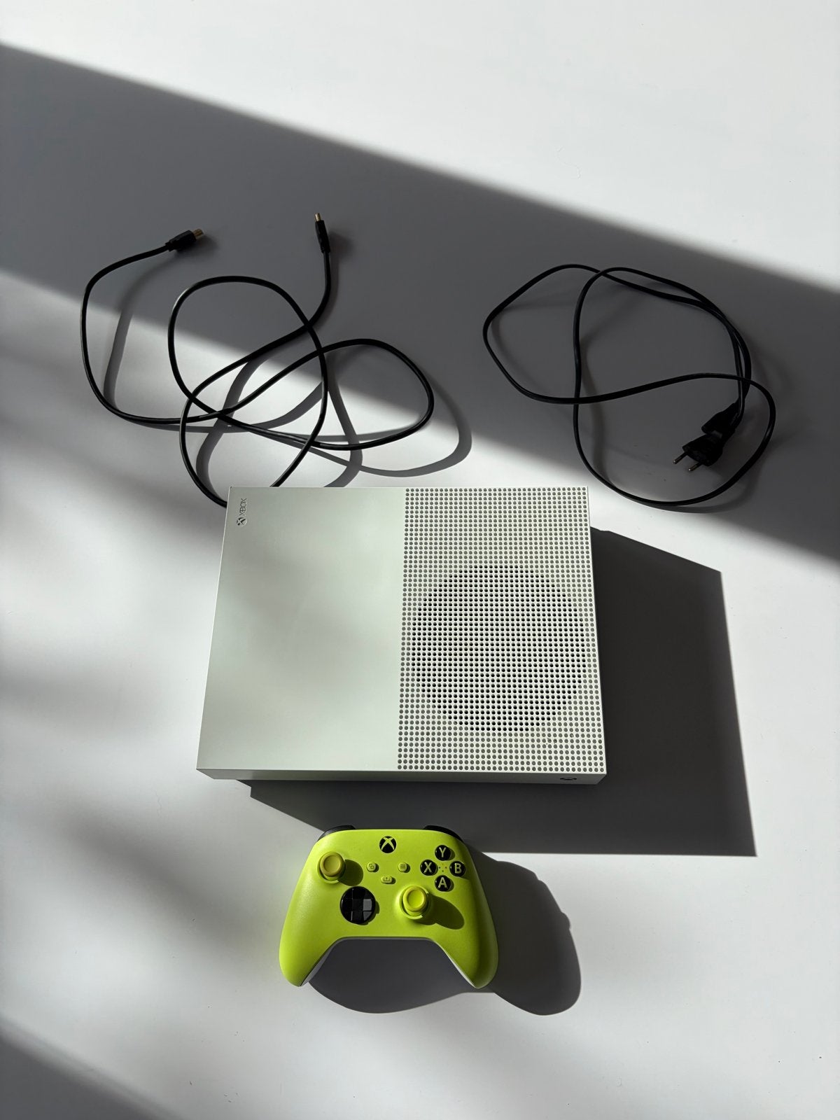 Xbox one s all digital inclusief controller, Ophalen, Xbox One S All-digital, Zo goed als nieuw, 1 TB