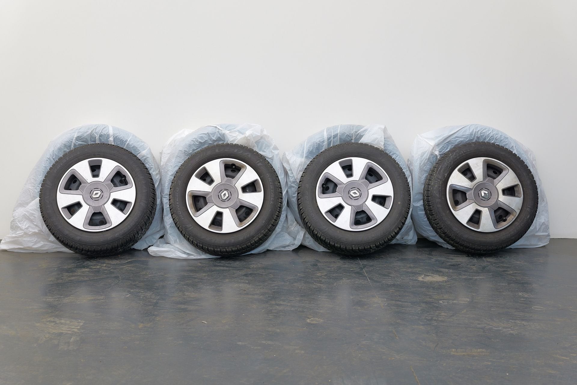 Renault Clio V wielen met winter banden, Auto-onderdelen, Gebruikt, 15 inch, -, -