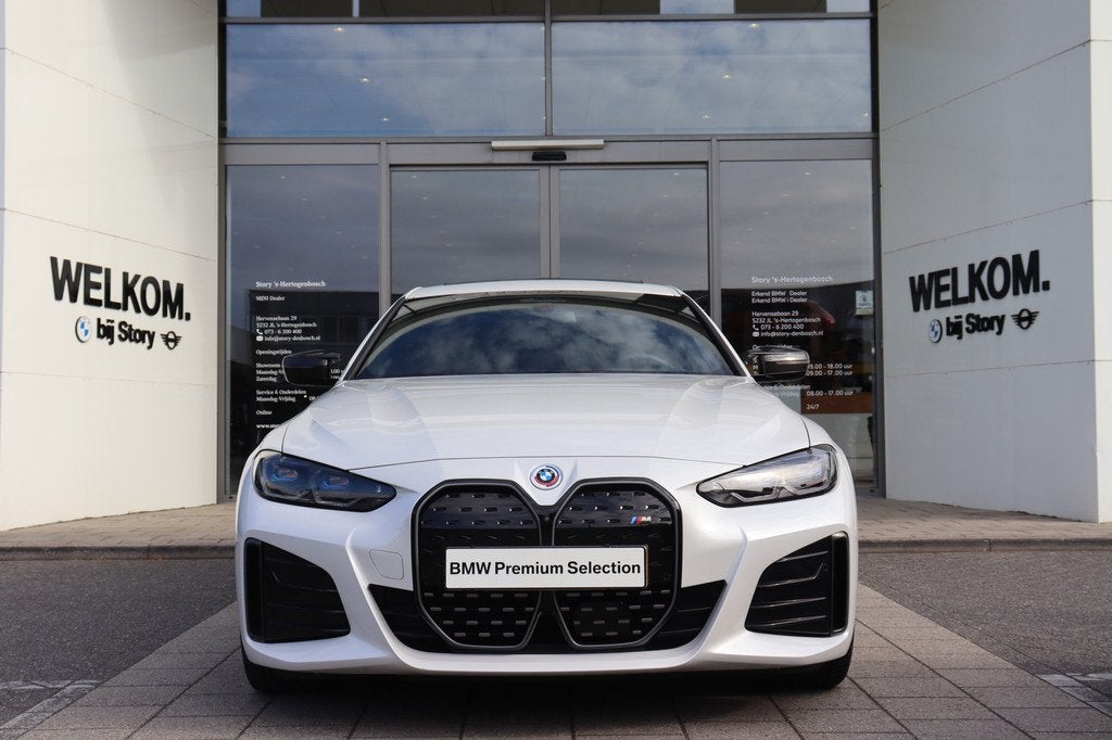 BMW i4 M50 High Executive / Sportstoelen / Comfort Access /, Gebruikt, 520 km, 2190 kg, 1600 kg