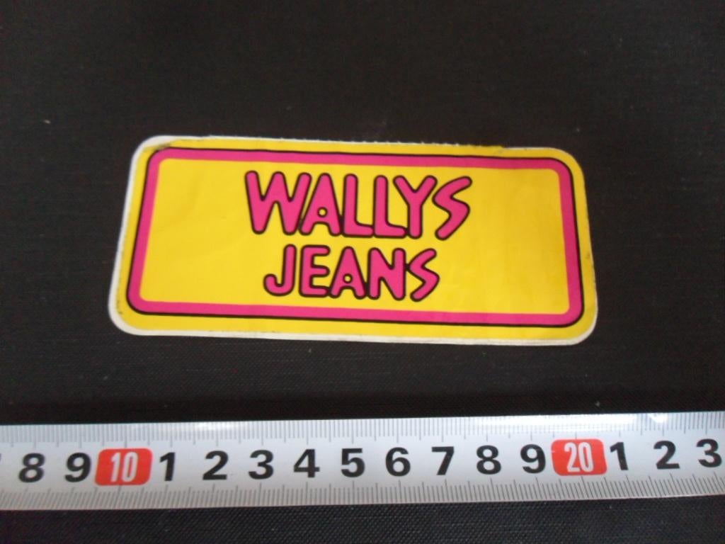sticker WALLYS Jeans, Ophalen, Zo goed als nieuw, Sticker