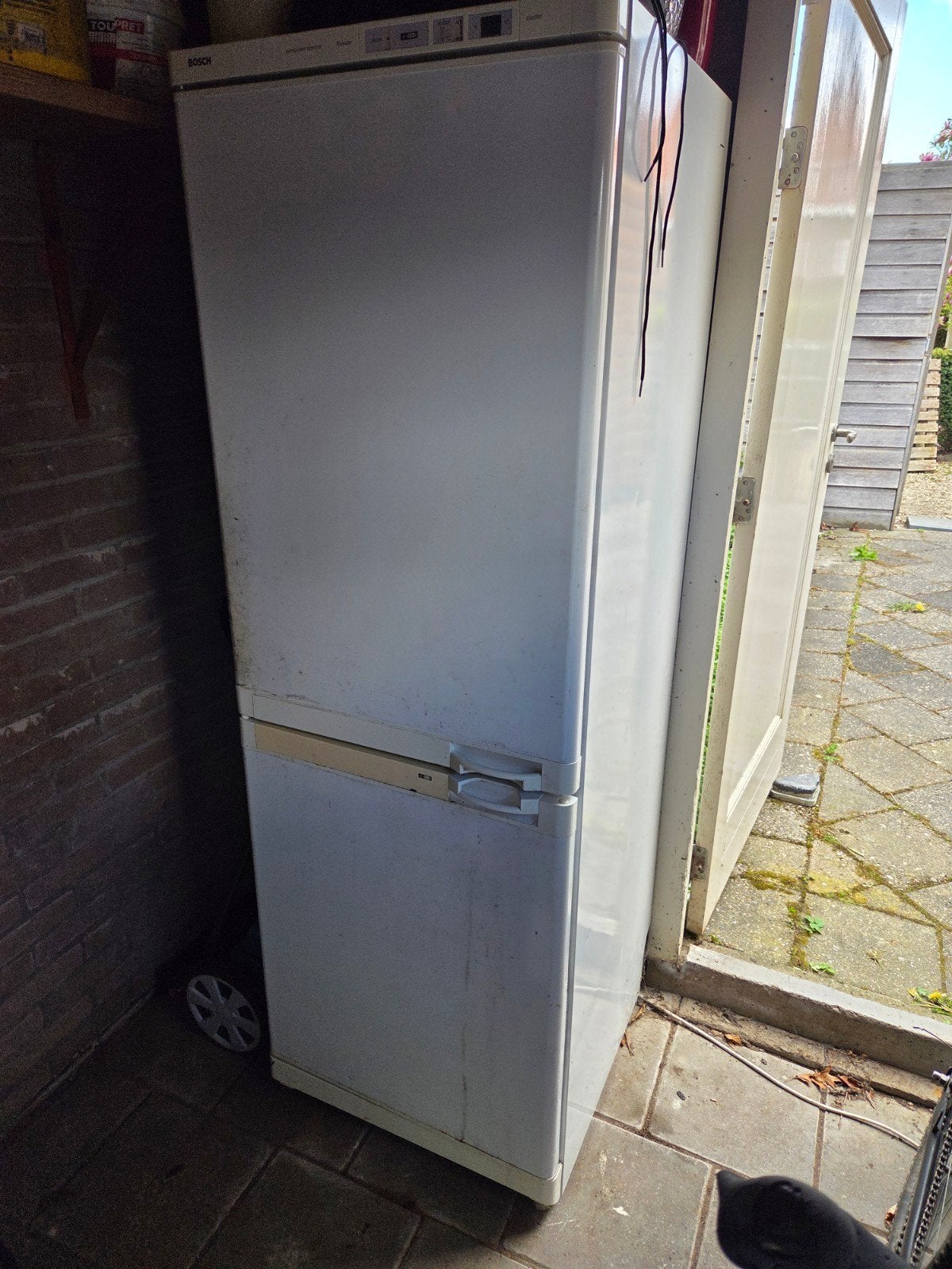 Oude koelkast gratis ophalen, Witgoed en Apparatuur, Koelkasten en IJskasten, Ophalen, Gebruikt, Met vriesvak