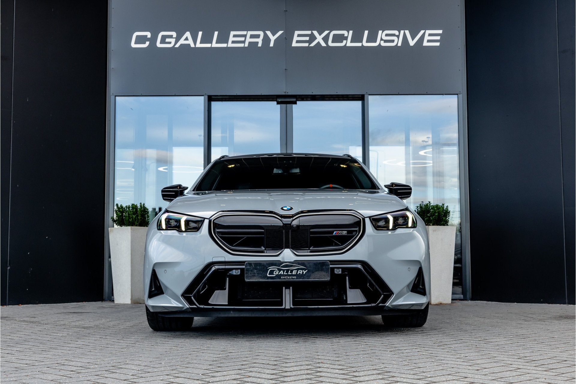 BMW 5 Serie Touring M5 - Panorama | Bowers & Wilkins | Brook, Dealer onderhouden, Gebruikt, 2000 kg, 4395 cc
