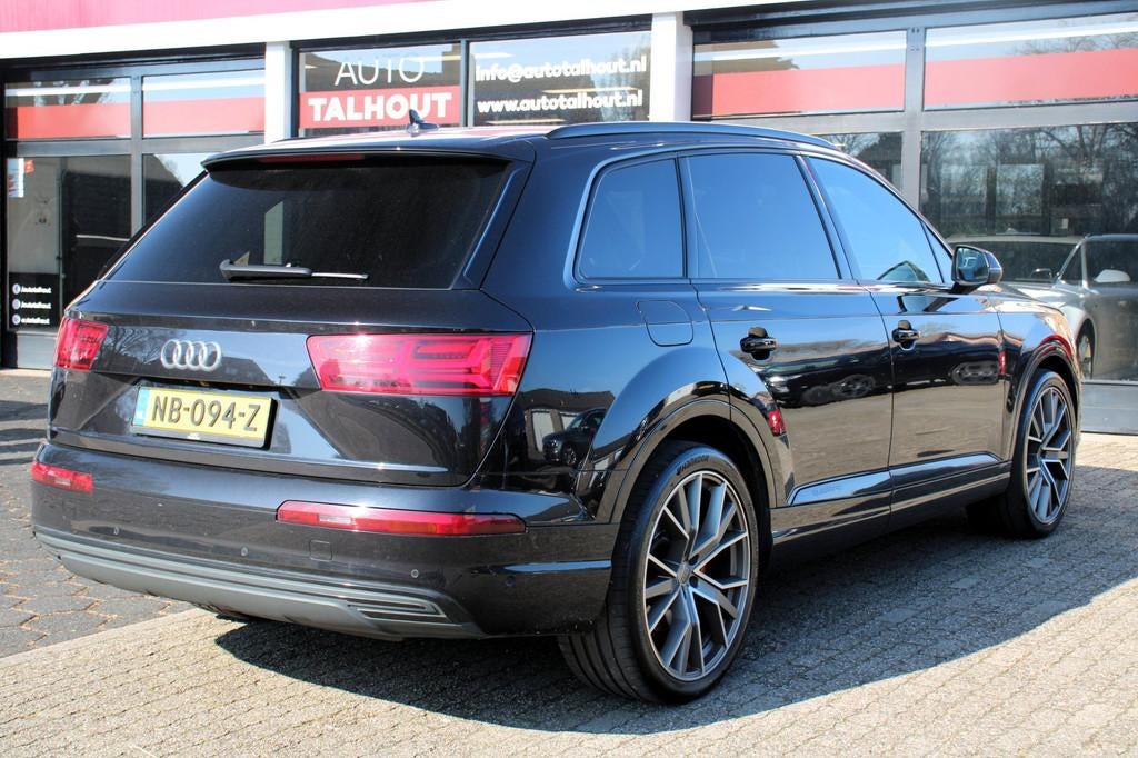 Audi Q7 3.0 TDI e-tron quattro | Panoramadak, Memory seats,, Automaat, 259 pk, 2420 kg, Zwart