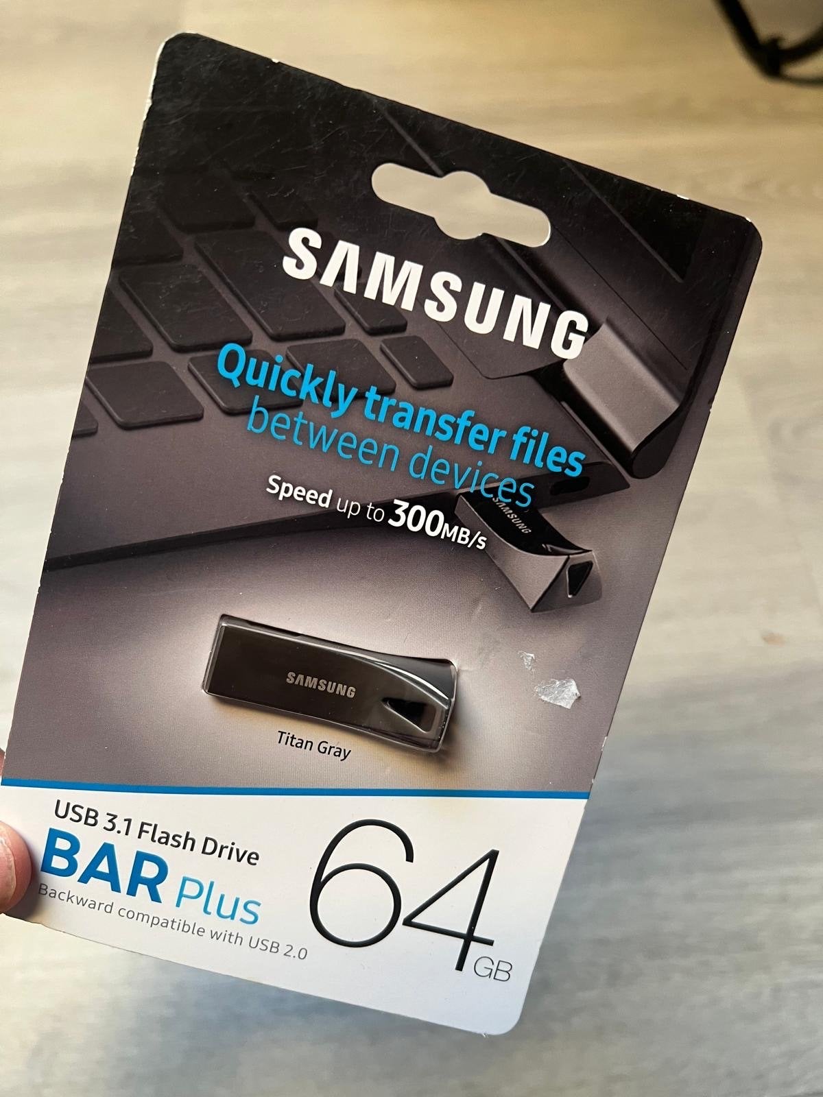 SAMSUNG BAR Plus 64GB USB Stick Titanium Grijs Nieuw Geseald, Ophalen of Verzenden, Nieuw, 64 GB