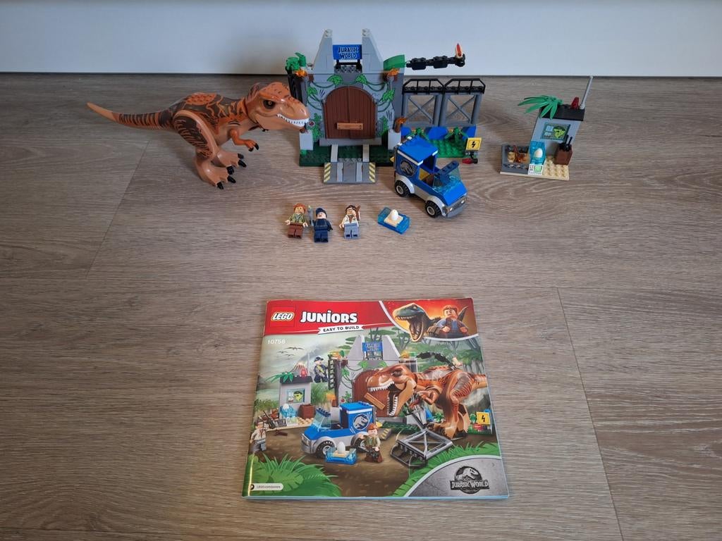 LEGO Juniors Jurassic World T-Rex. Ontsnapping 10758, Ophalen of Verzenden, Zo goed als nieuw, Complete set, Lego