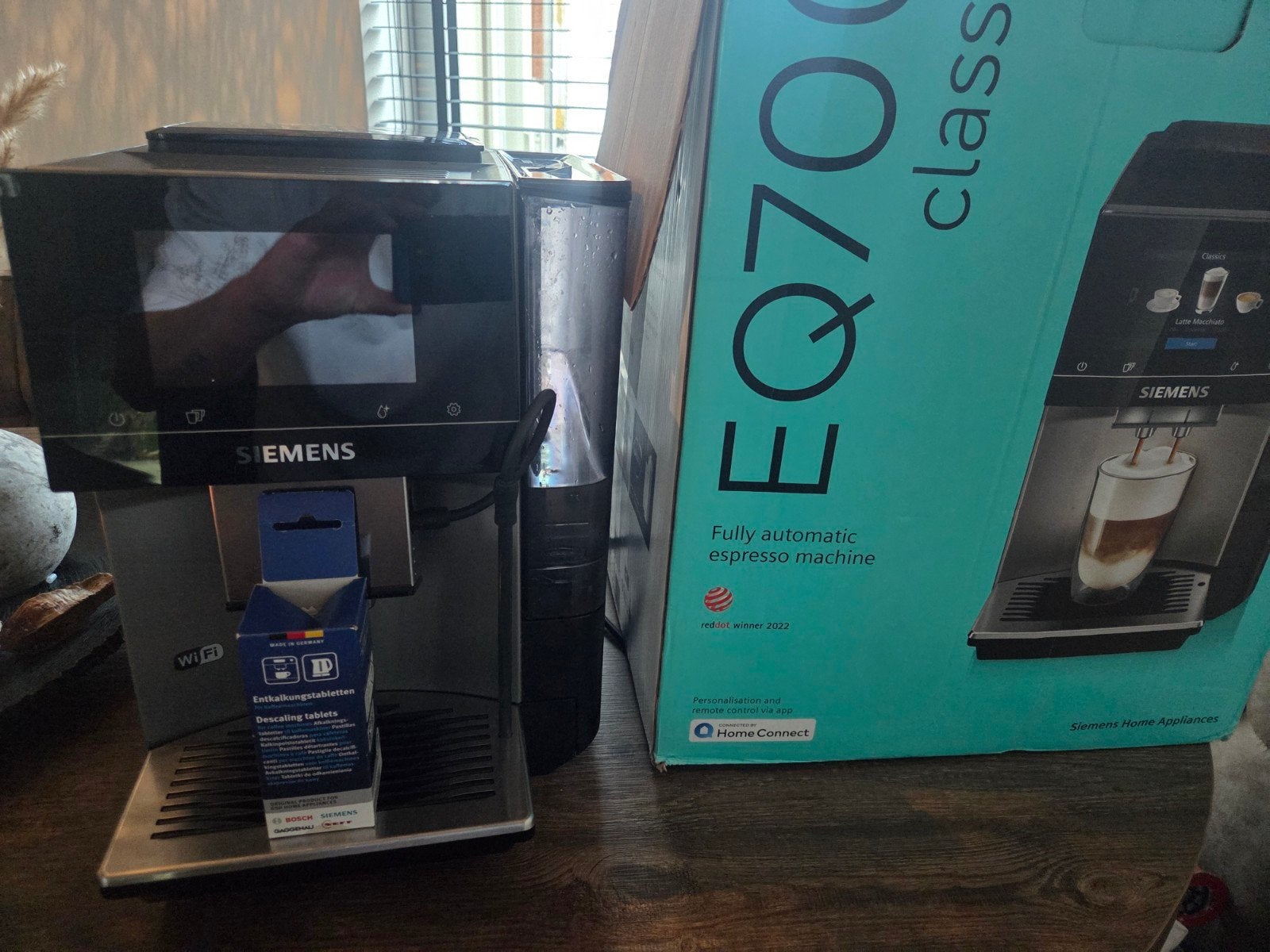 Foto 2 van Siemens EQ700 Classic volautomatische espressomachine
