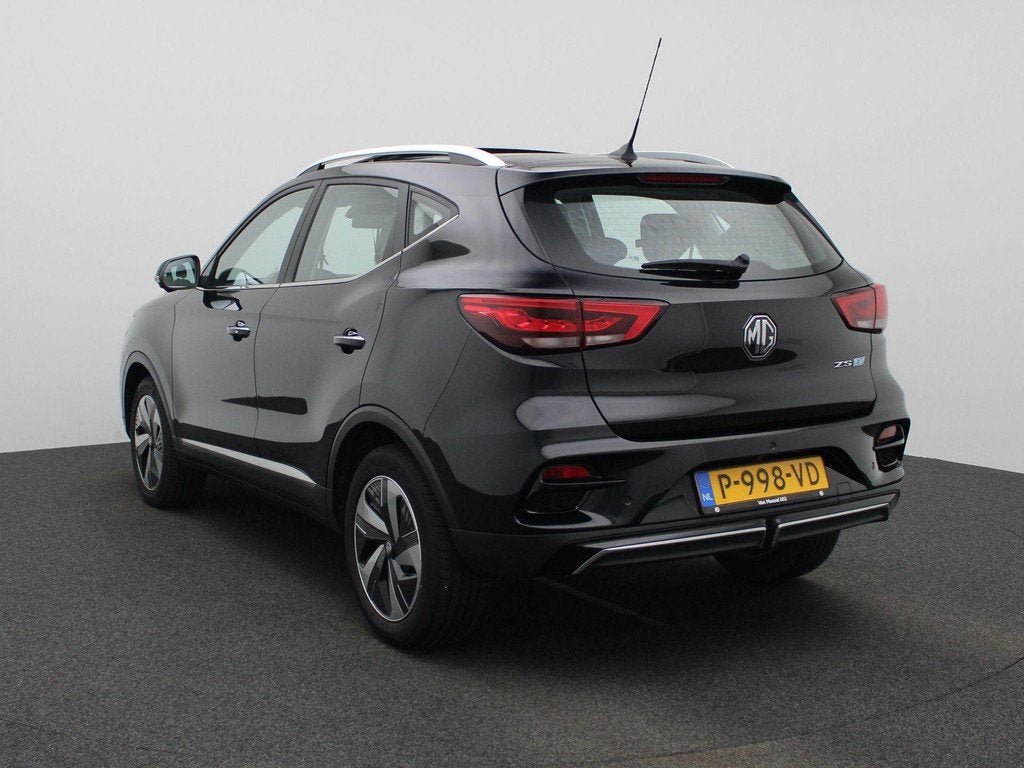 MG ZS EV Standard Range Luxury 50 kWh, Auto's, MG, 12 maanden, Gebruikt, ZS, Zwart