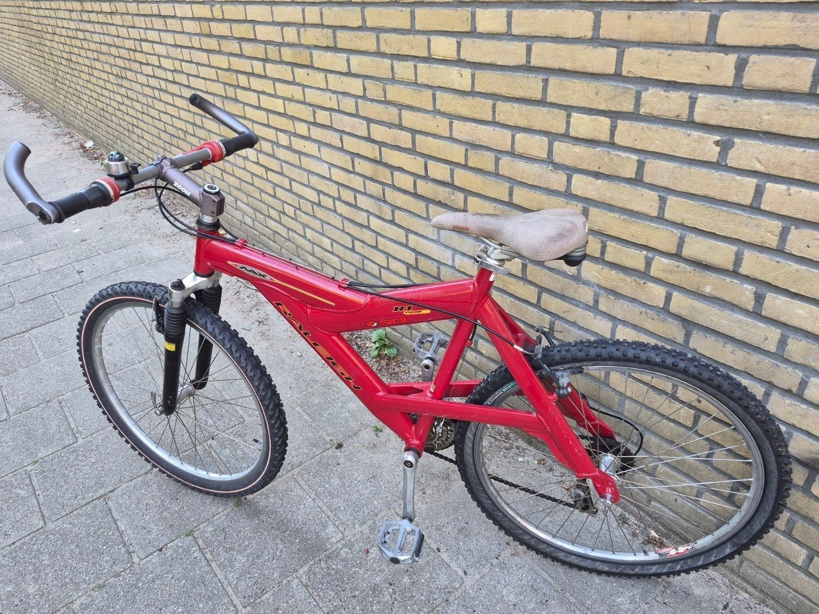 Raleigh mountainbike - rood, gebruikt, Fietsen en Brommers, 45 tot 49 cm, Ophalen, Heren