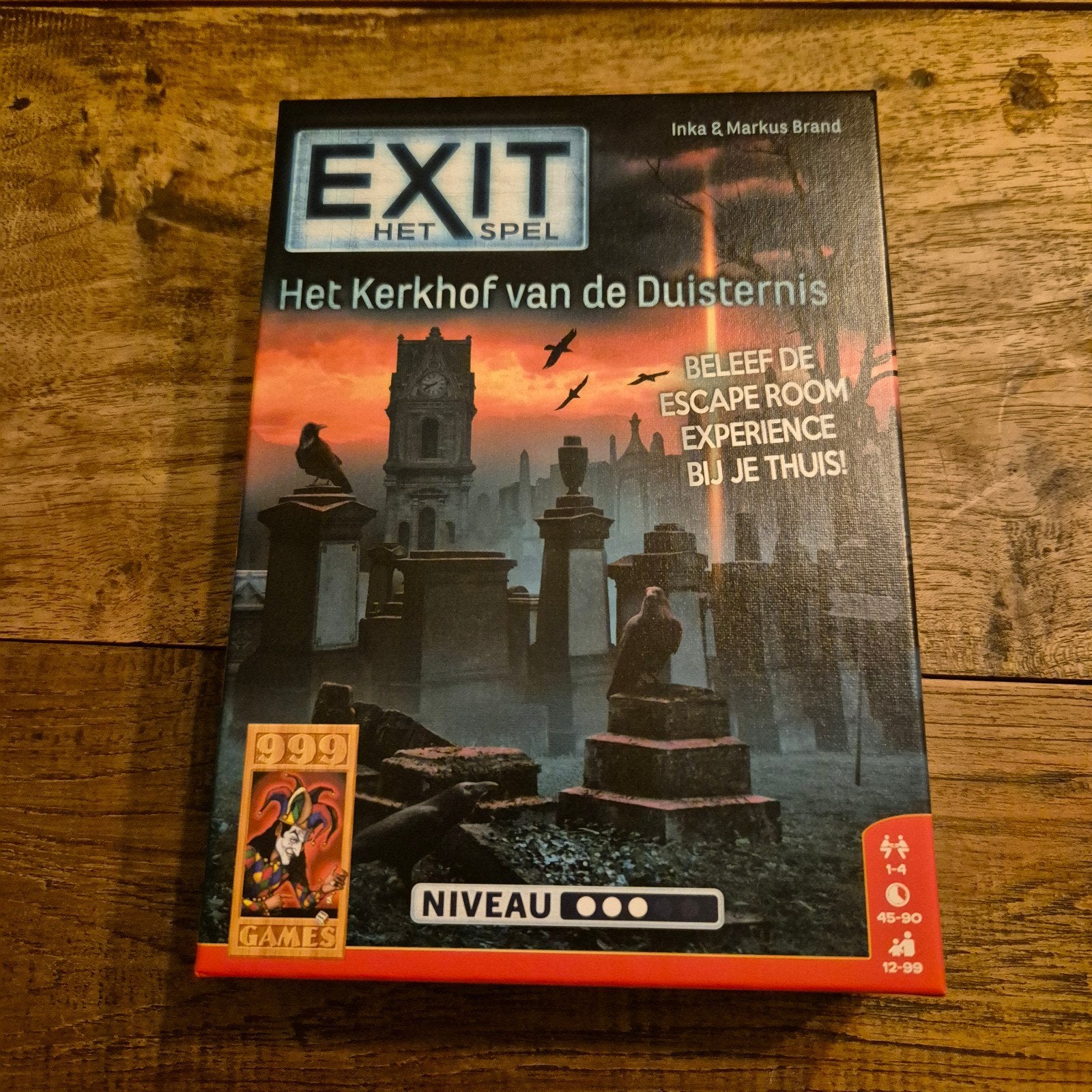 EXIT Het Spel: Het Kerkhof van de Duisternis, Een of twee spelers, Ophalen of Verzenden, Zo goed als nieuw, 999 Games