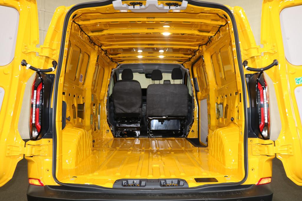 Ford E-Transit Custom 340 L2 H1 Trend 65 kWh (direct leverba, Auto's, Automaat, Gebruikt, Geel, 2156 kg