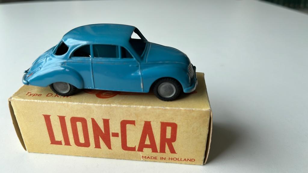 Blauwe DKW 1956 van Lion Car met  haags kopie doosje, Ophalen of Verzenden, Gebruikt, Auto, Overige merken