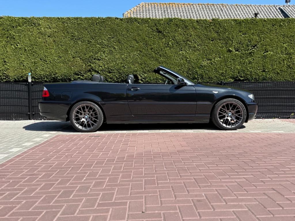 BMW 325Ci Cabrio 2004 — Van Liefhebber voor Liefhebber, Automaat, Achterwielaandrijving, Zwart, Cabriolet