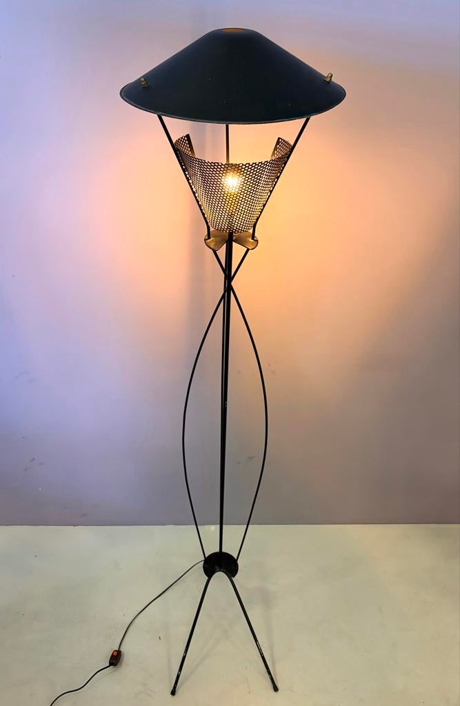 Mategot (stijl) hoge vloerlamp met geperforeerd metaal, Ophalen of Verzenden, Zo goed als nieuw, Metaal, 150 tot 200 cm