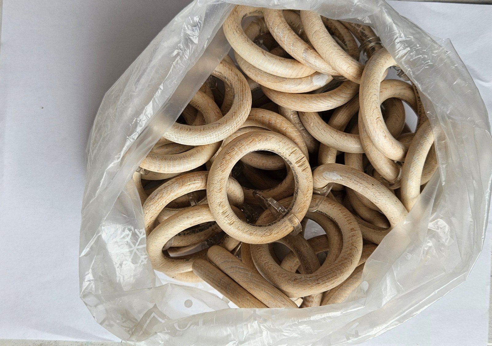 houten gordijnringen 50 stuks met gordijn haakjes, Ophalen of Verzenden, Gordijn