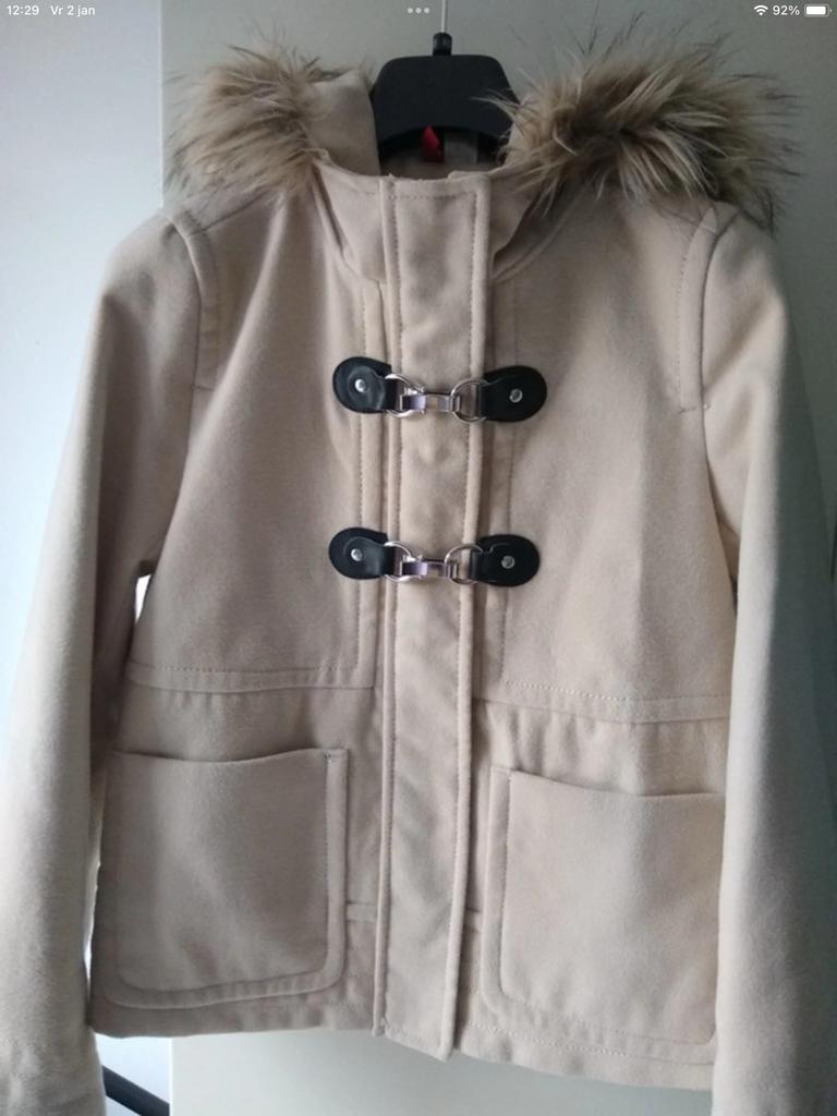 H&M  jas duffelcoat met faux furkraag en toggle sluiting, Ophalen of Verzenden, Zo goed als nieuw, Maat 36 (S), Beige