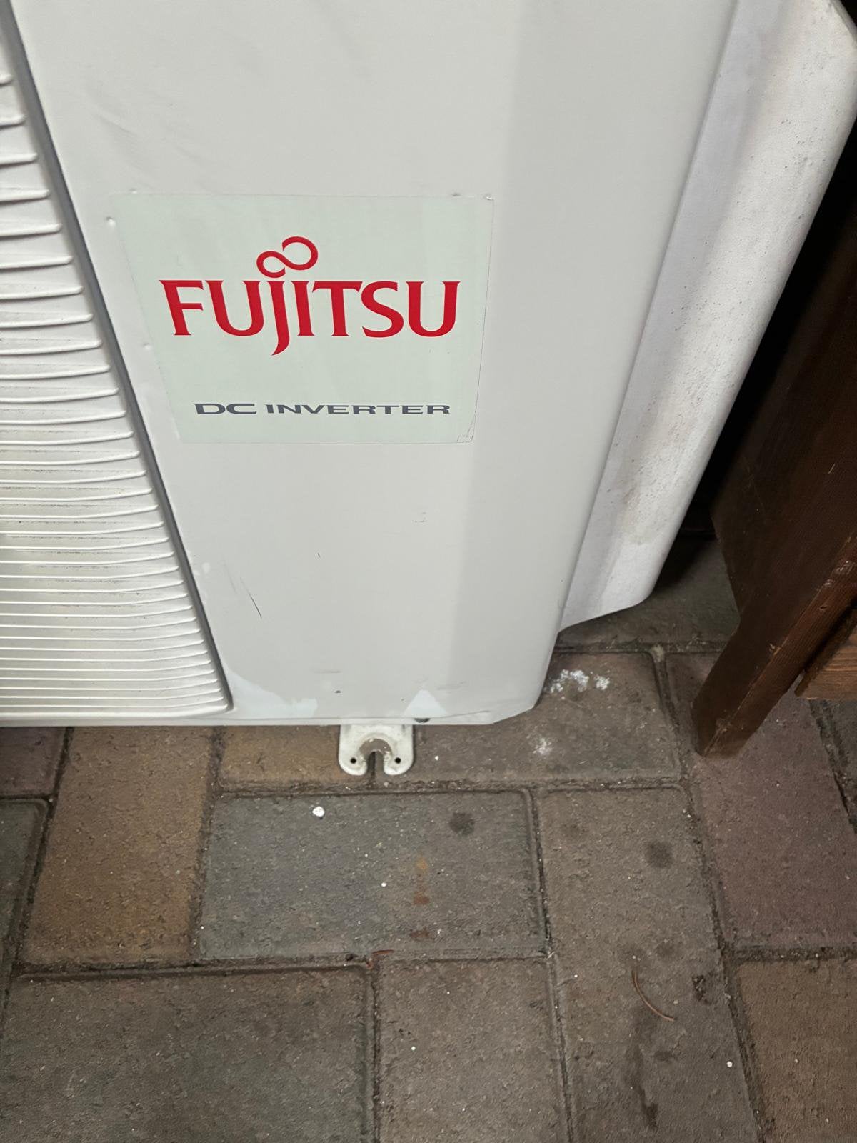Fujitsu airco  koelen verwarmen, Ophalen, Verwarmen, 3 snelheden of meer, Zo goed als nieuw