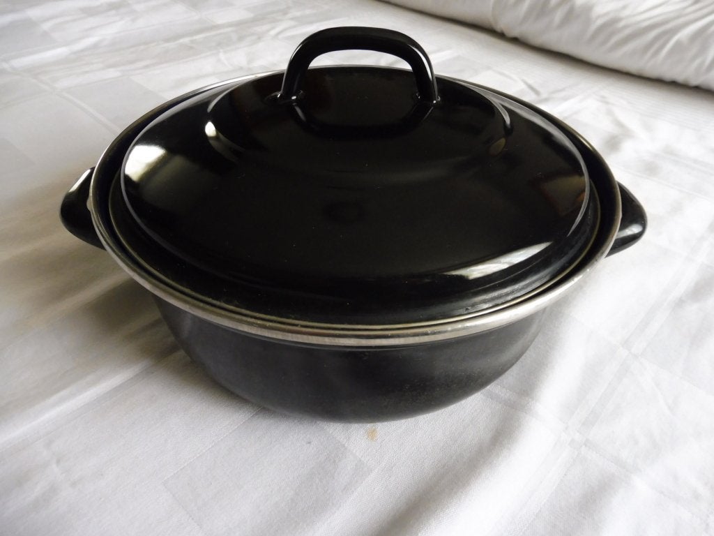 Gietijzeren emaille pan braadpan braad pan 24 cm, Huis en Inrichting, Ophalen, Gebruikt, Rvs