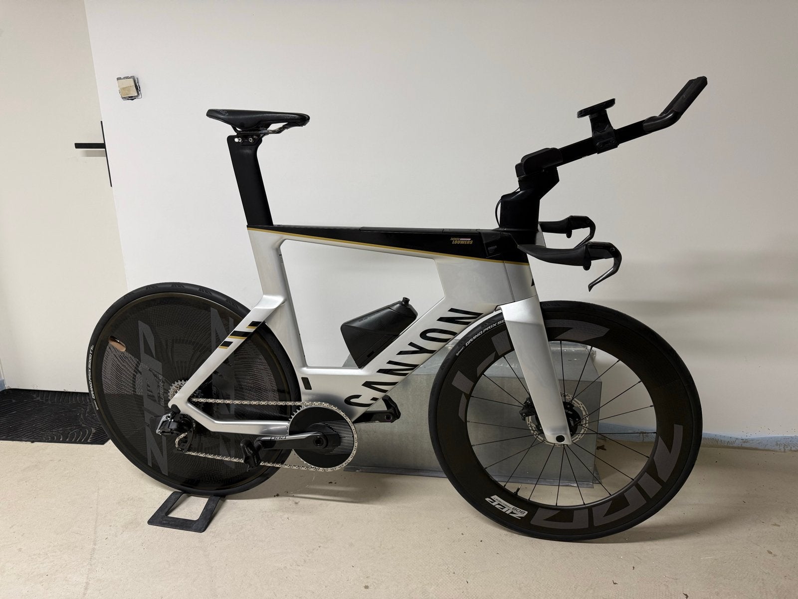 Canyon Speedmax CFR Maat L SRAM Red AXS Zipp 808, Fietsen en Brommers, Fietsen | Racefietsen, 28 inch, Carbon, Heren, Zo goed als nieuw